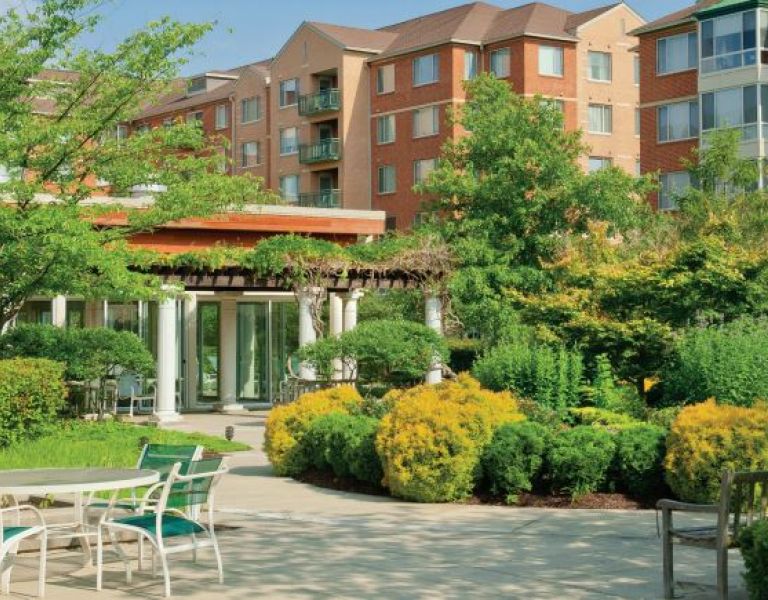 Sisters Agree Oak Crest Is the Place to Be Erickson Senior Living